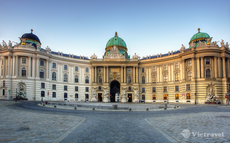 MUNICH – TP. HỒ CHÍ MINH 				                              (Ăn sáng)	